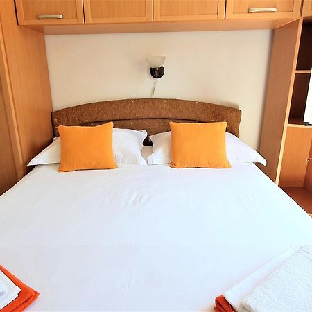 Apartments Roso - Zf Hvar Hvar Town Room photo