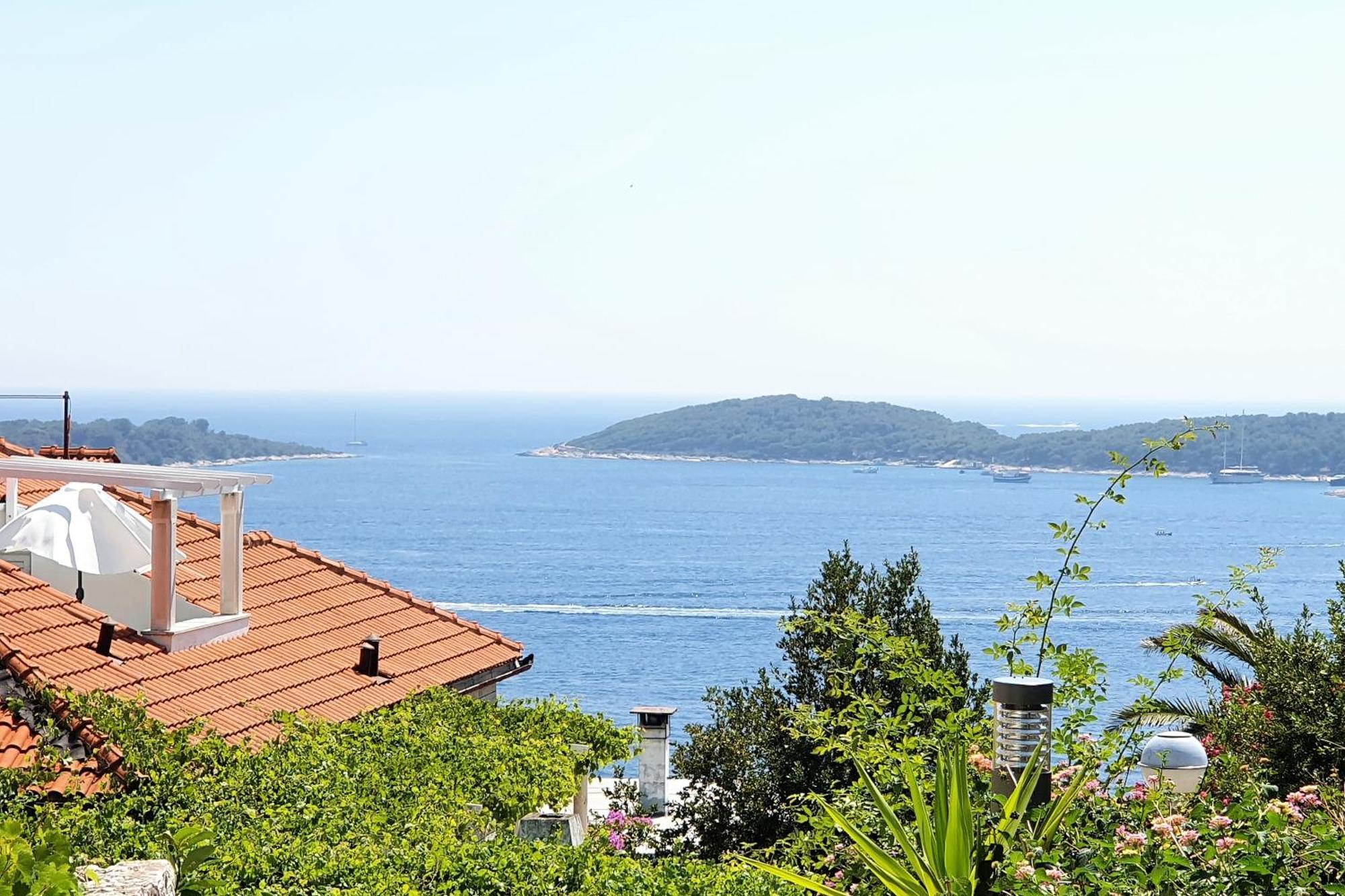 Apartments Roso - Zf Hvar Hvar Town Room photo