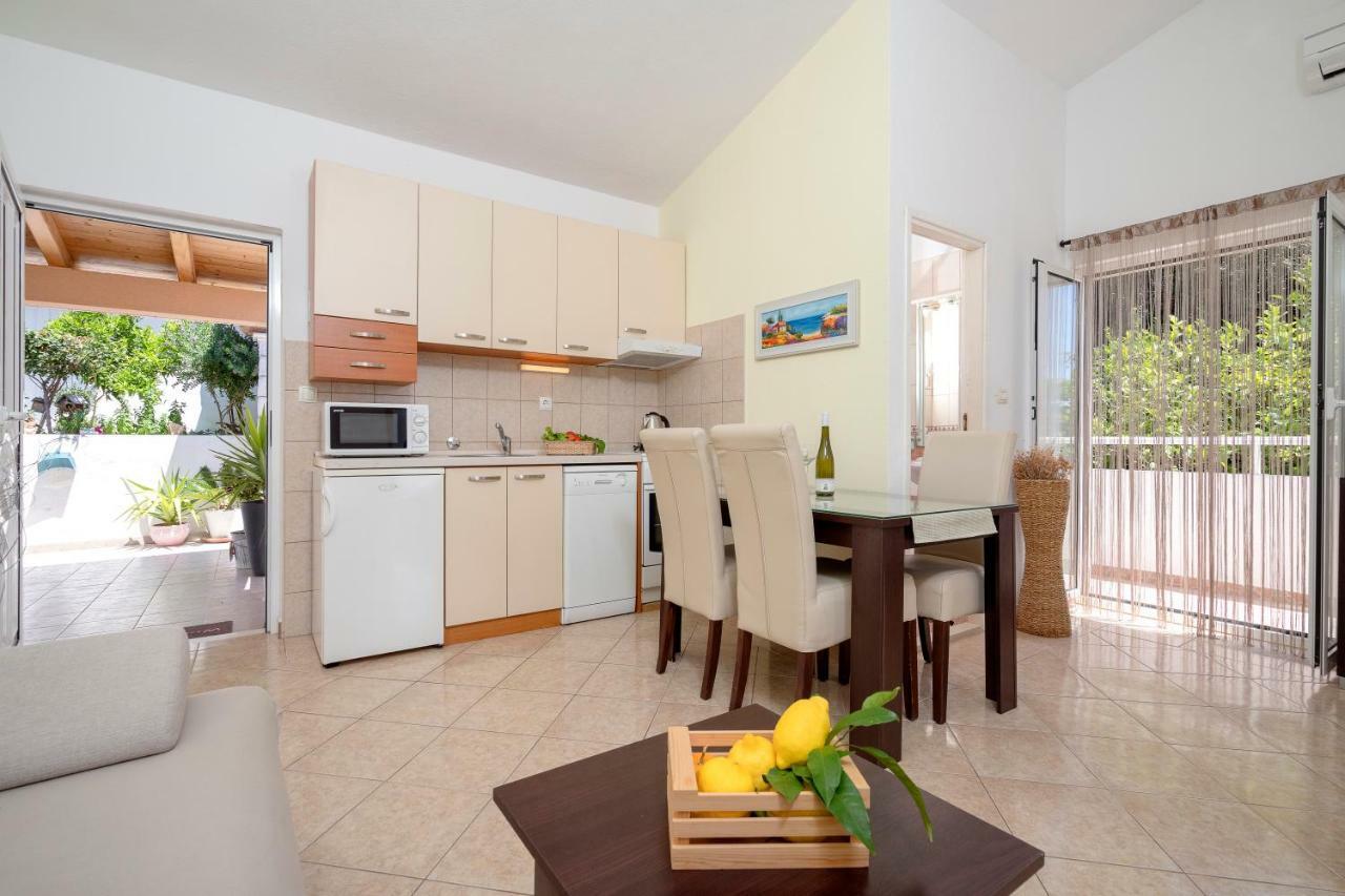 Apartments Roso - Zf Hvar Hvar Town Exterior photo