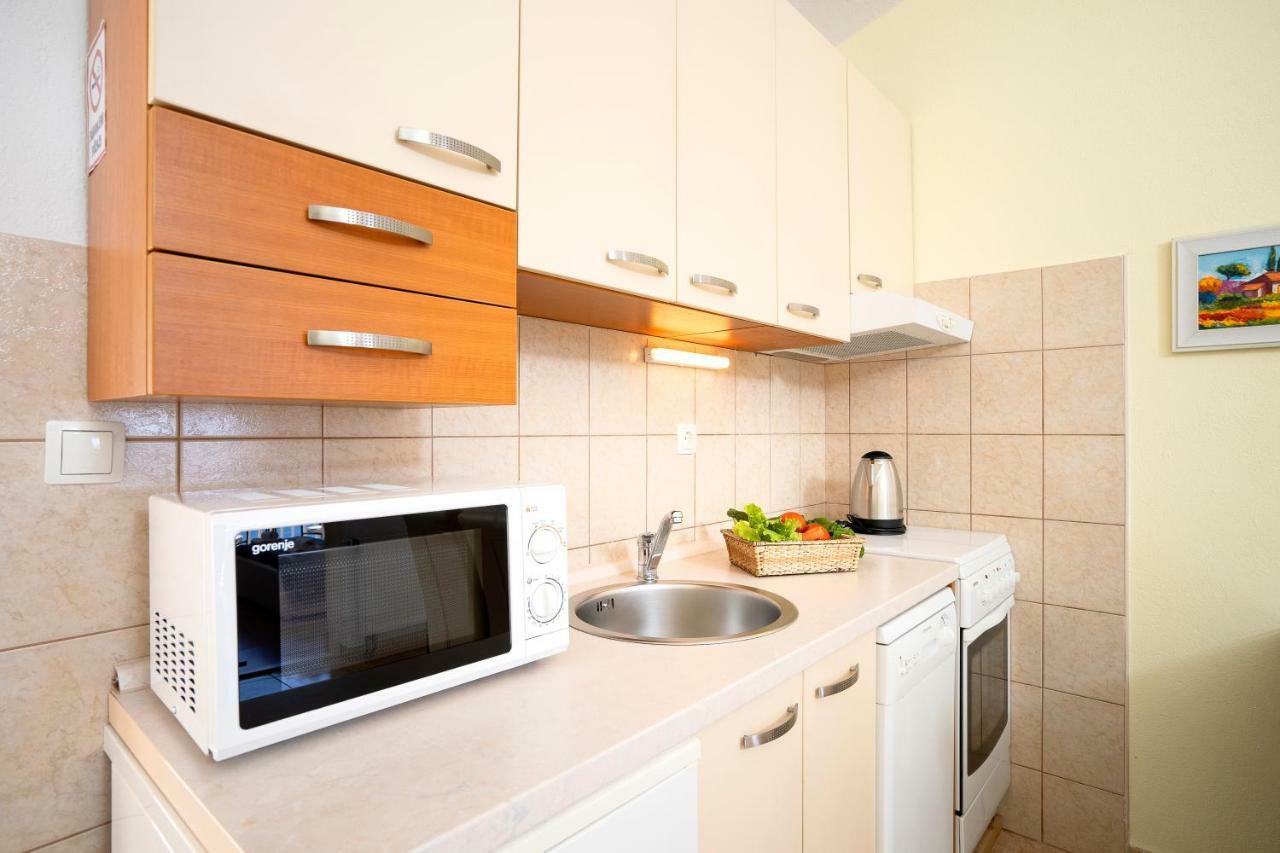 Apartments Roso - Zf Hvar Hvar Town Exterior photo